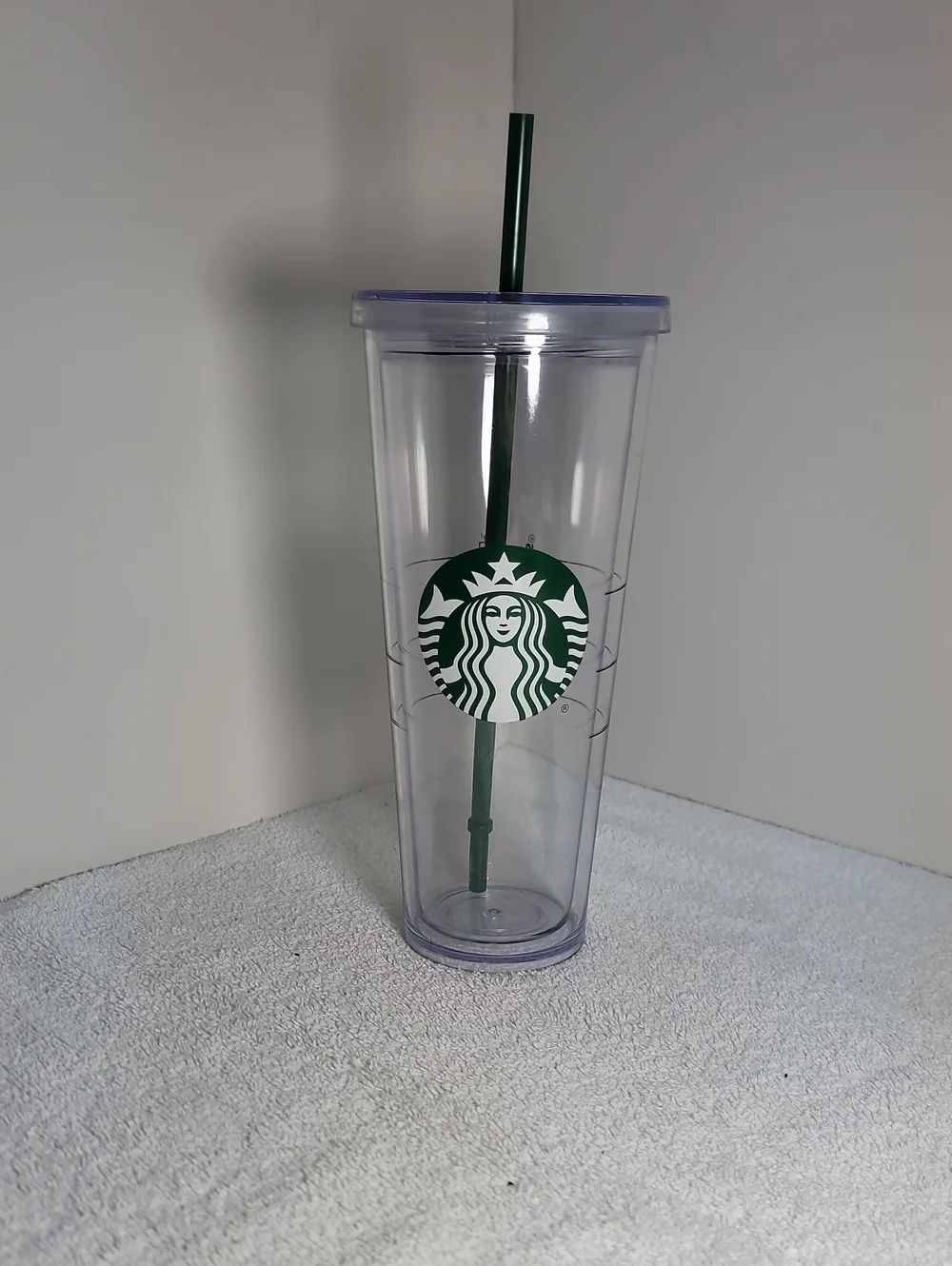Starbucks Clear Tumbler with Dark Green Logo and Straw 24oz EUC